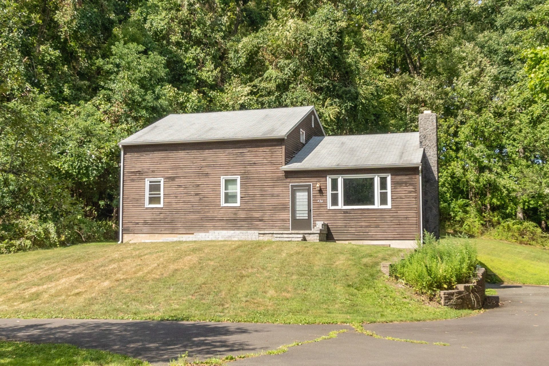 FOR SALE! 926 Moss Farms Road, Cheshire CT 06410 199,999! Reid Real